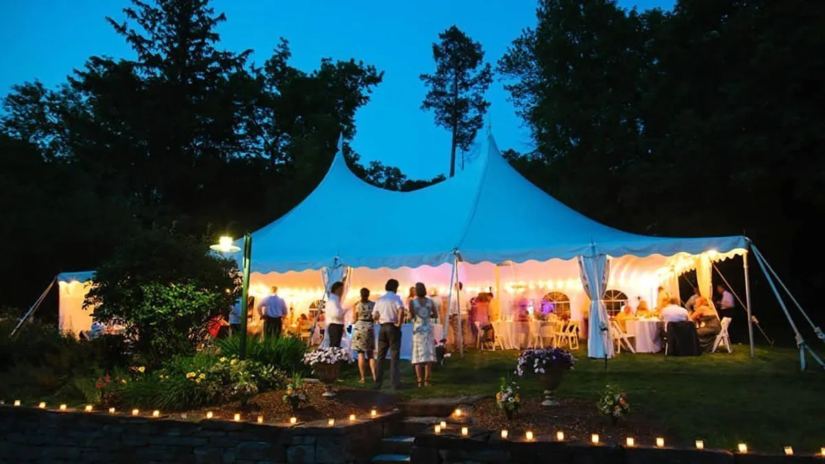 Swift House Inn - Summer Outdoor Event Tent