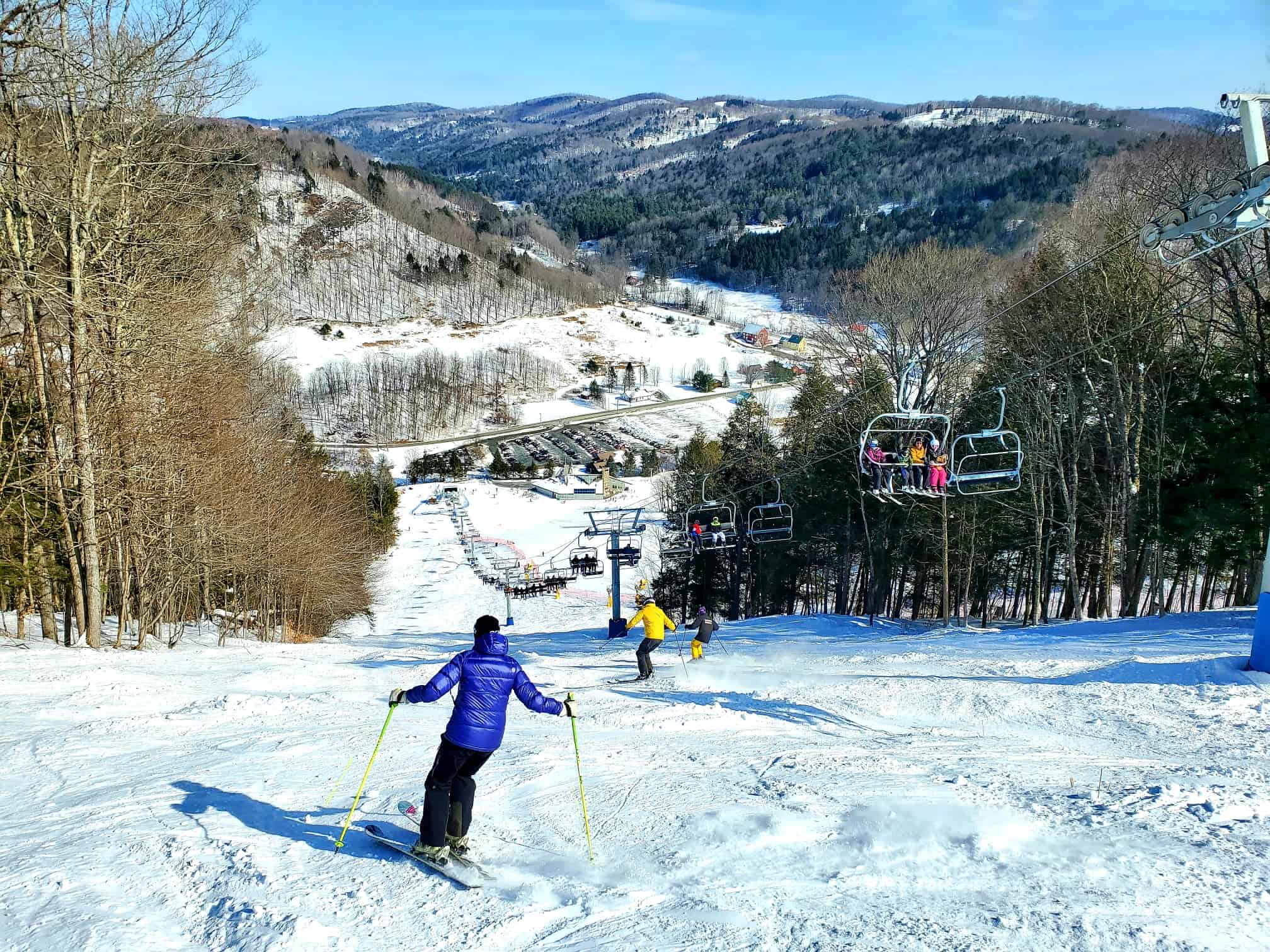 Saskadena Six - Downhill Skiing and Chairlift