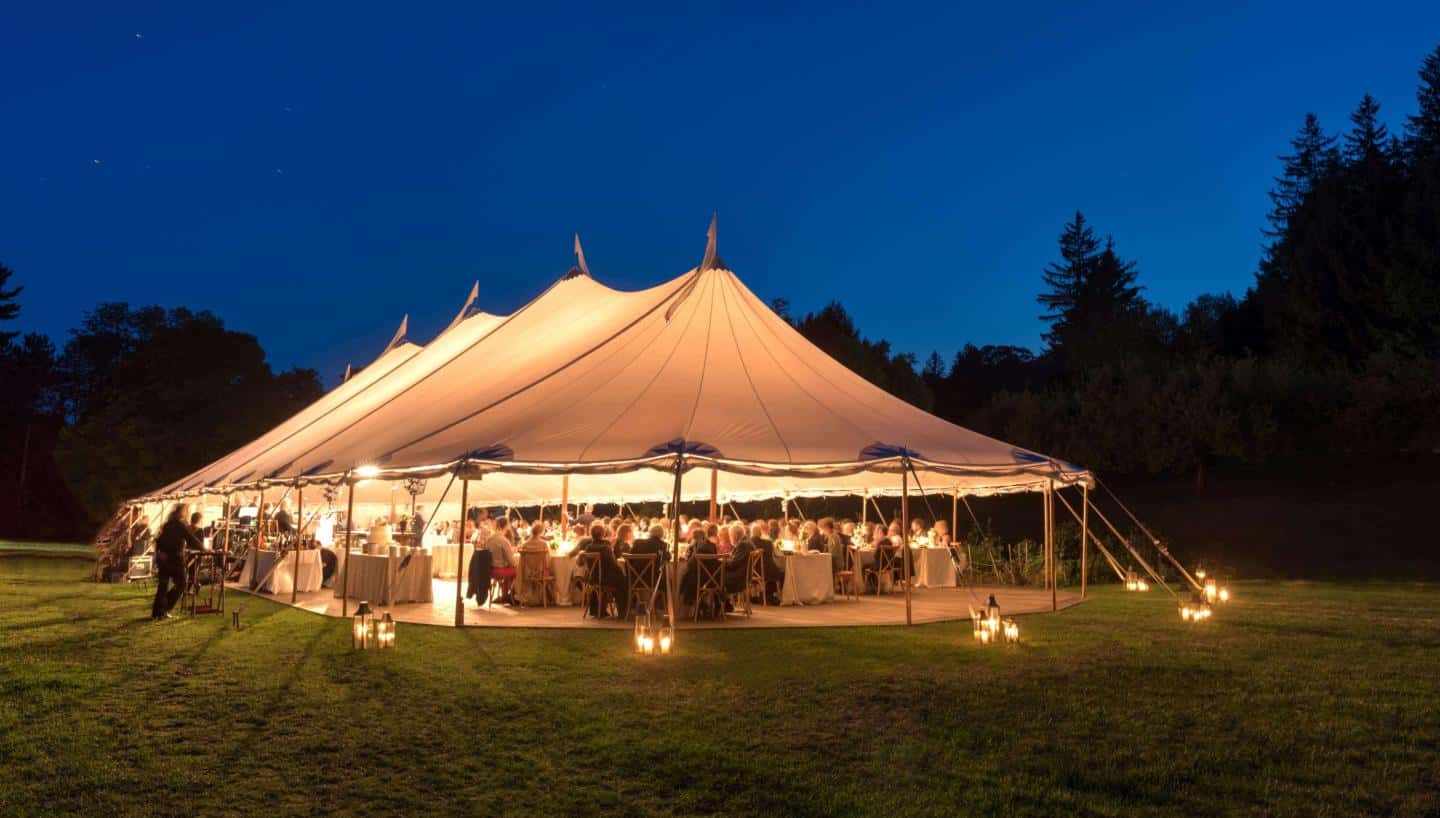 Woodstock Inn - Summer Outdoor Event Tent