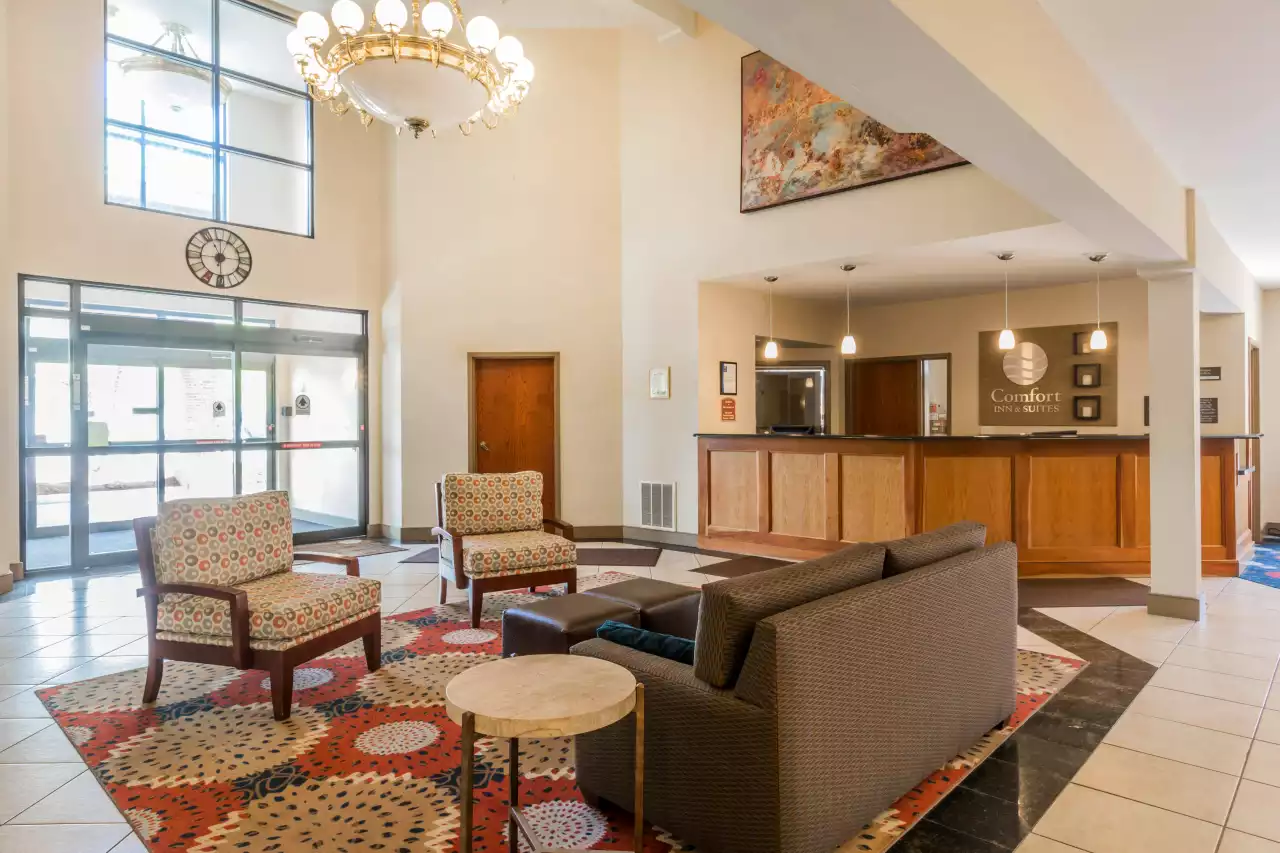 Comfort Inn Burlington - Lobby Interior