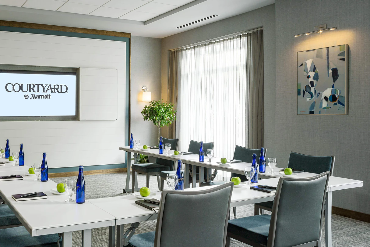 Courtyard by Marriott Burlington Harbor - Meeting Room