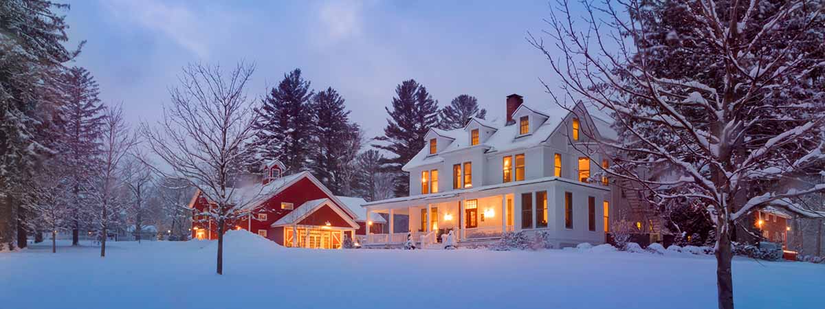 Inn at Manchester - Winter Main House Exterior