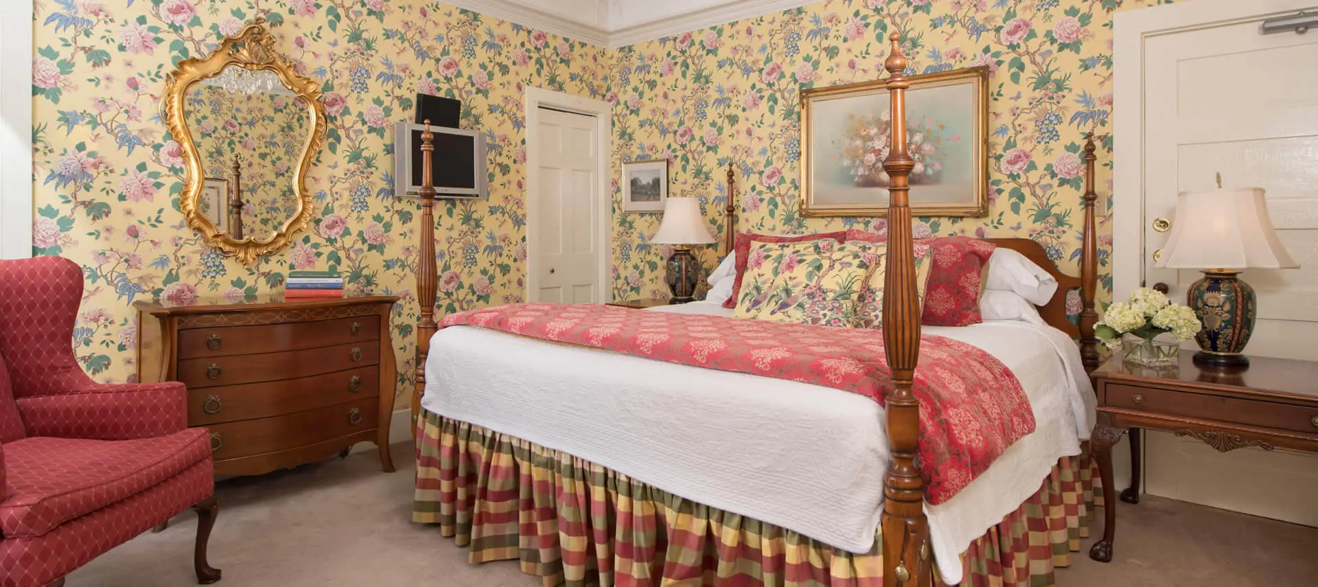 Inn at Ormsby Hill - Francis Room with Four Poster Bed