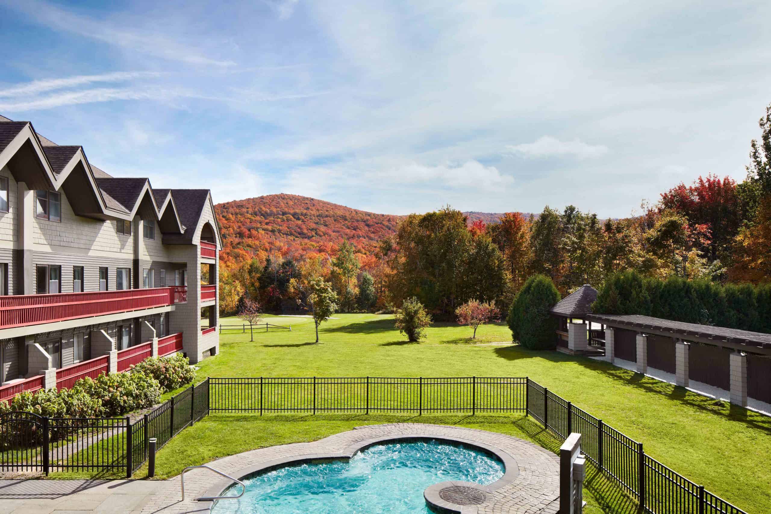 Killington Mountain Lodge - Fall Courtyard View from Balcony