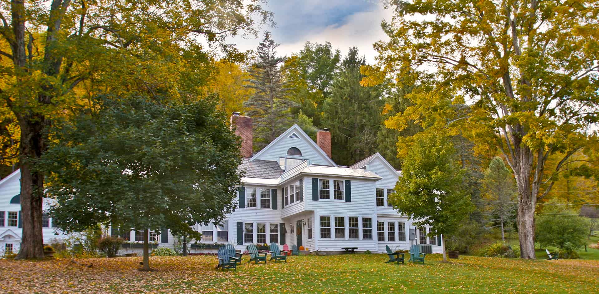 West Mountain Inn - Fall Exterior