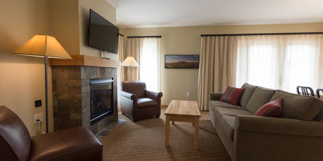 Burke Mountain - Suite with Sitting Area and Fireplace