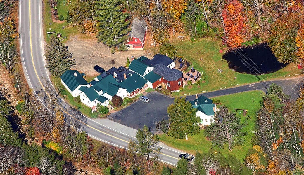 Hyde Away Inn - Fall Aerial Property View