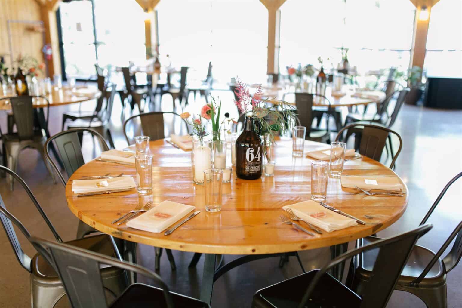 Mad River Barn - Group Event Dining with Round Tables