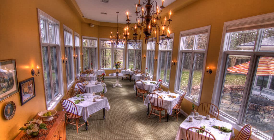 Stone Hill Inn - Sunny Breakfast Dining Room