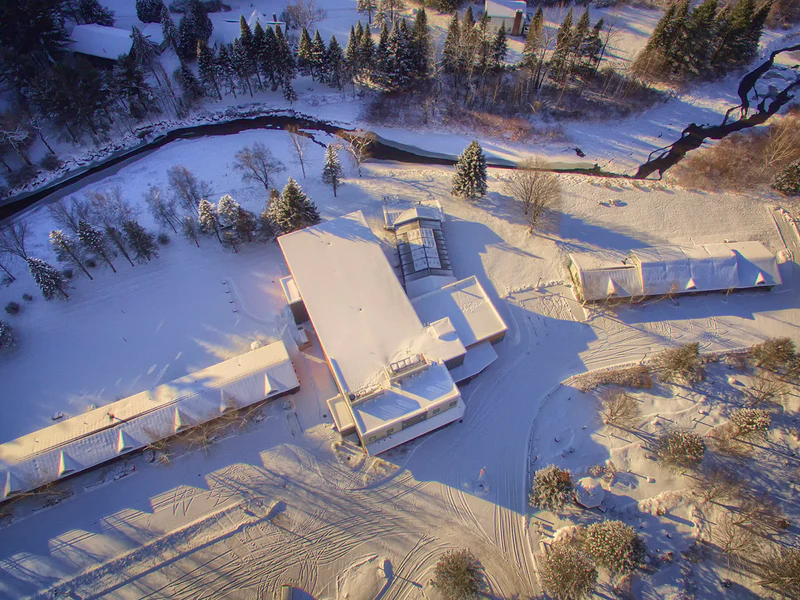 Sun & Ski Inn and Suites - Winter Aerial Property View