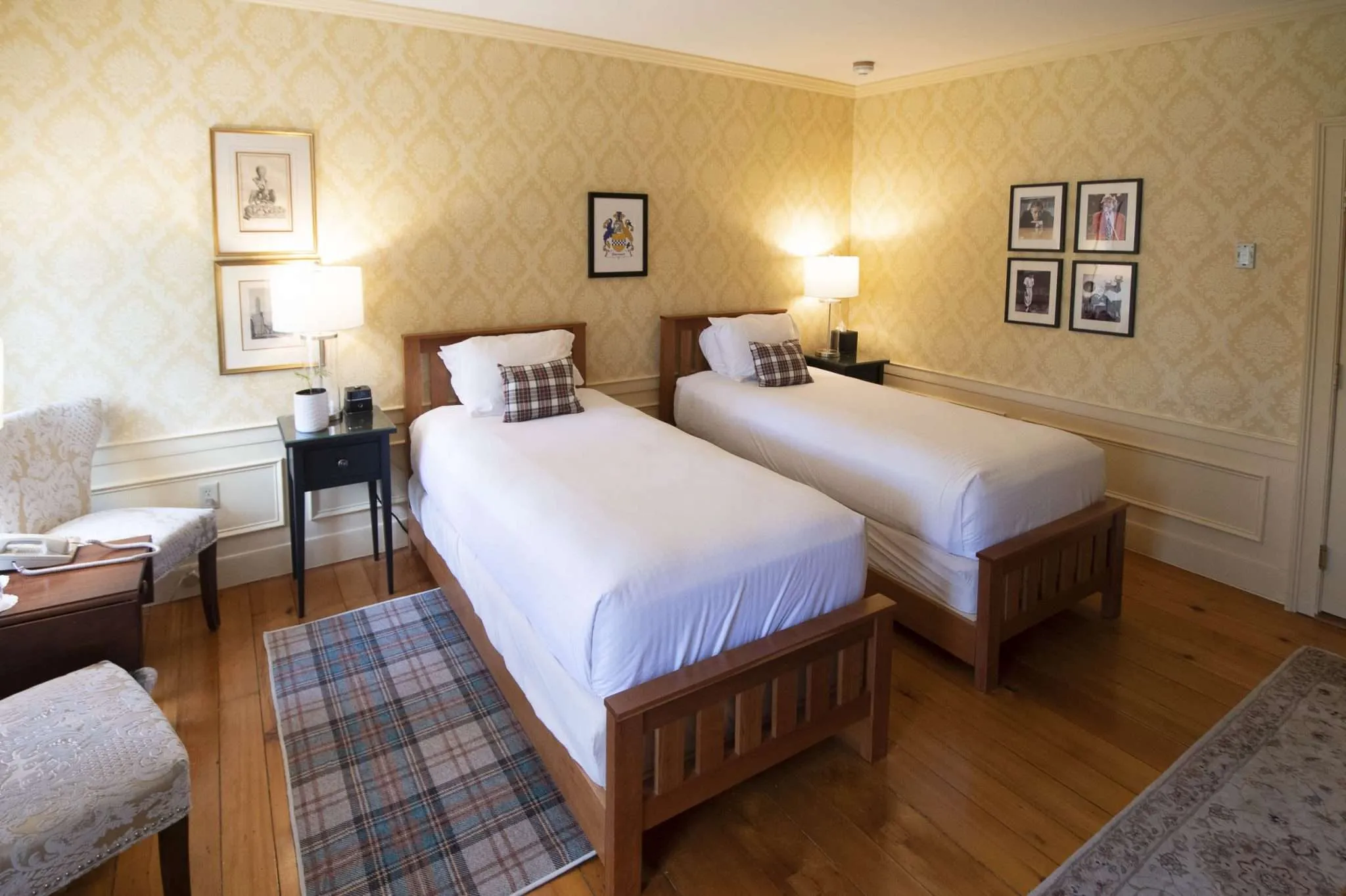 Swift House Inn - Two Twin Beds