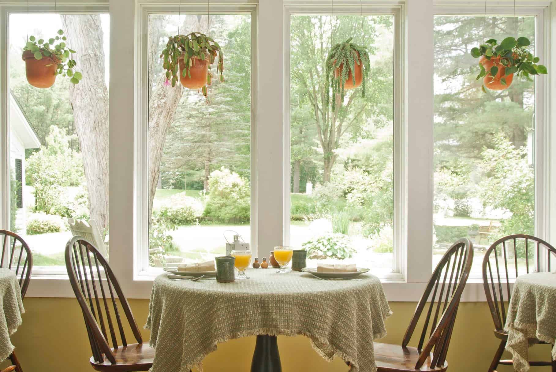 Golden Stage Inn - Breakfast Dining Room