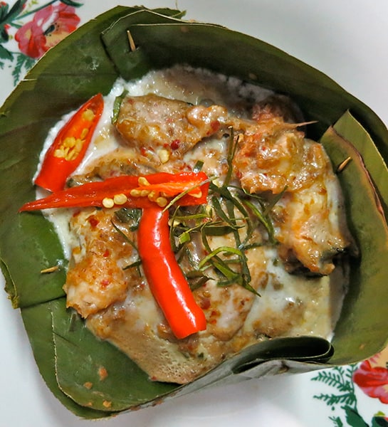 SAAP Restaurant - Mok Plaa Suai - Suai fish wrapped in banana leaf and wood-charred