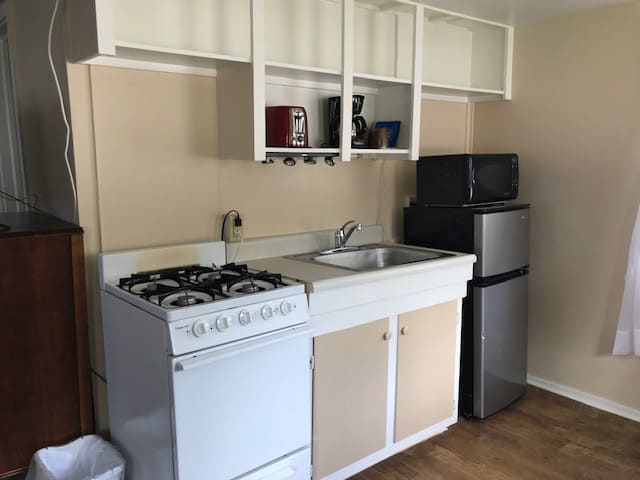 Shelburne Camping Area - Kitchenette