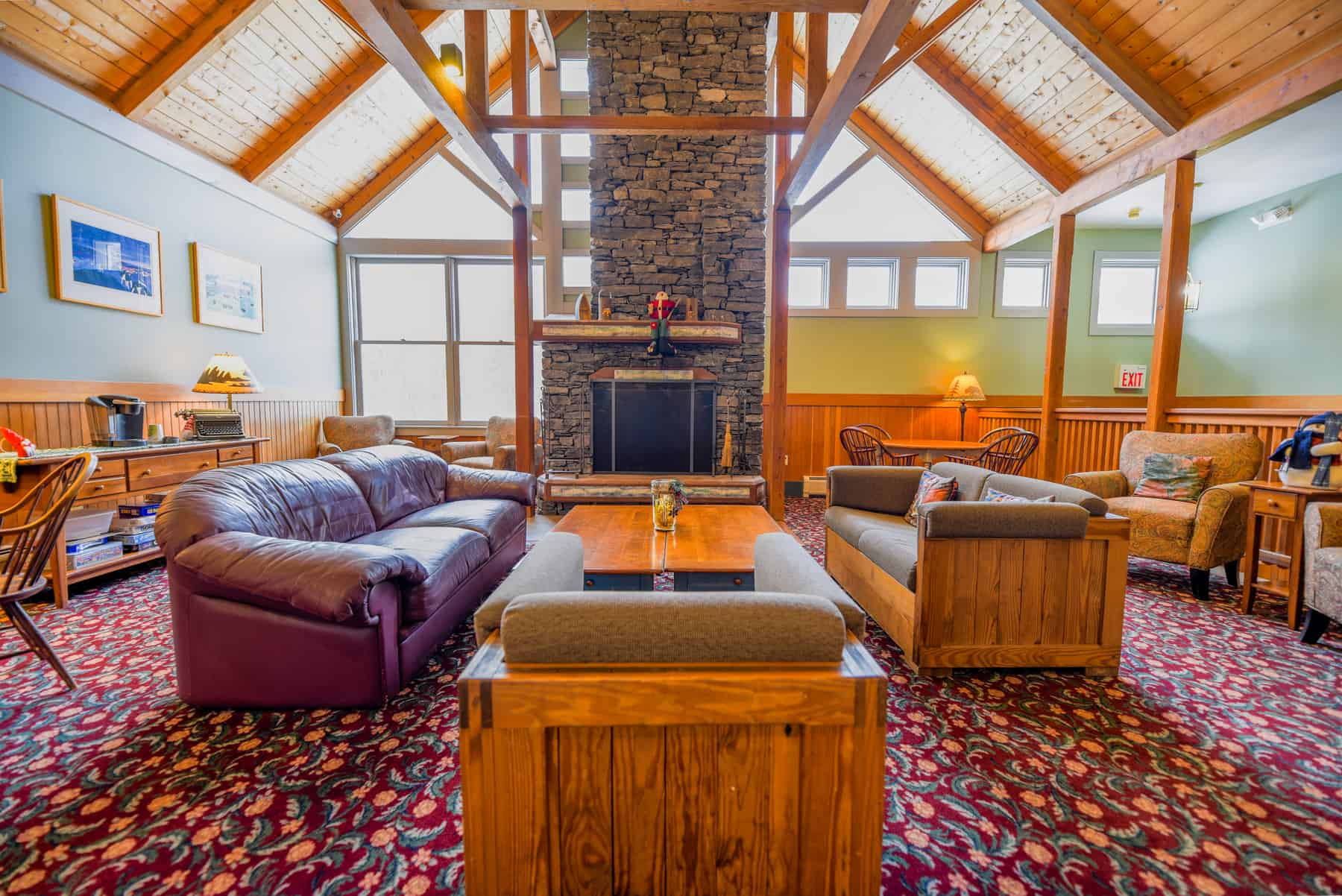 Sugar Lodge at Sugarbush - Common Area with Fireplace