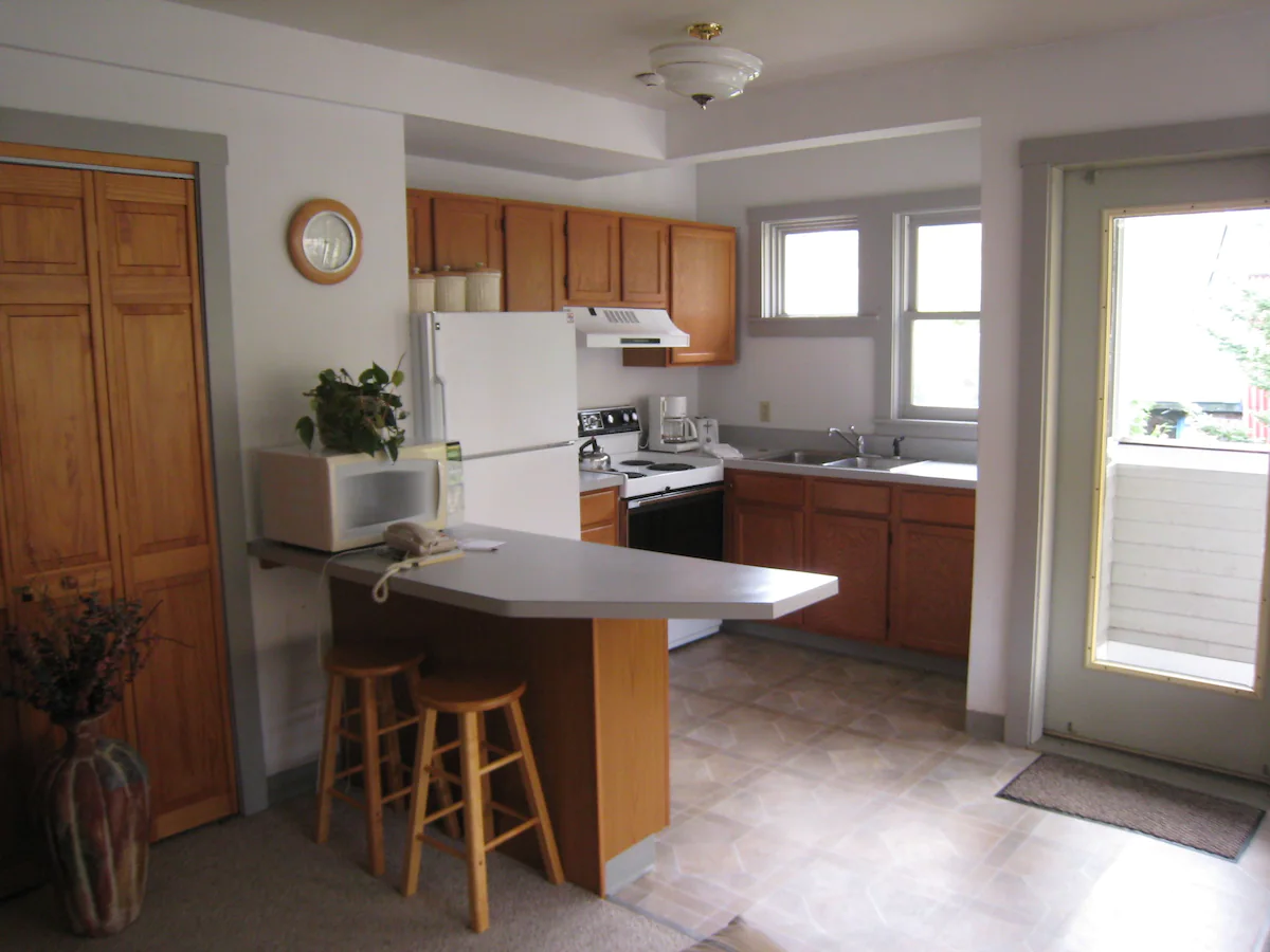 Sugar Lodge at Sugarbush - Condo Kitchen