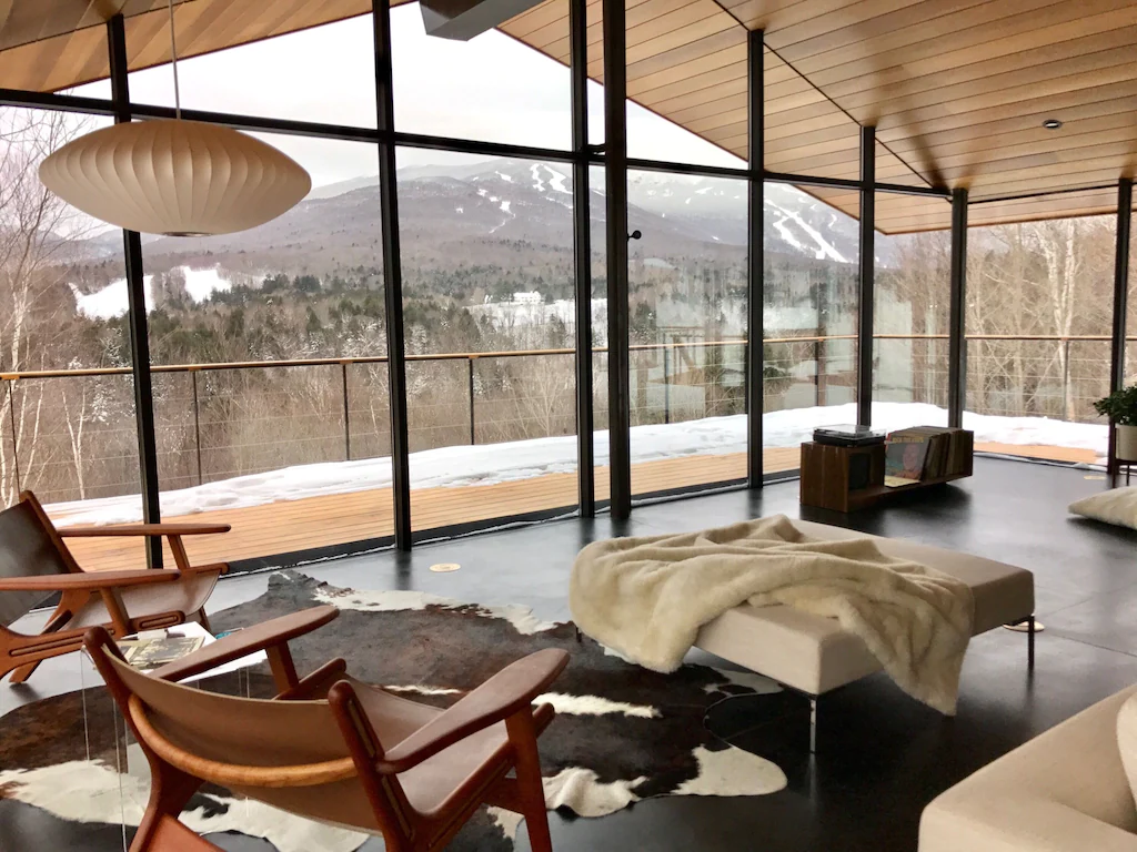 5BR Modern Luxury in Stowe A+ location View of Ski Trails