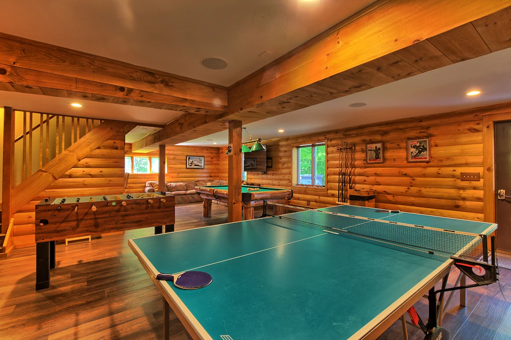 Amazing Vermont Estate with 2 houses, 11 bedrooms, a pool, sauna, and game Game room