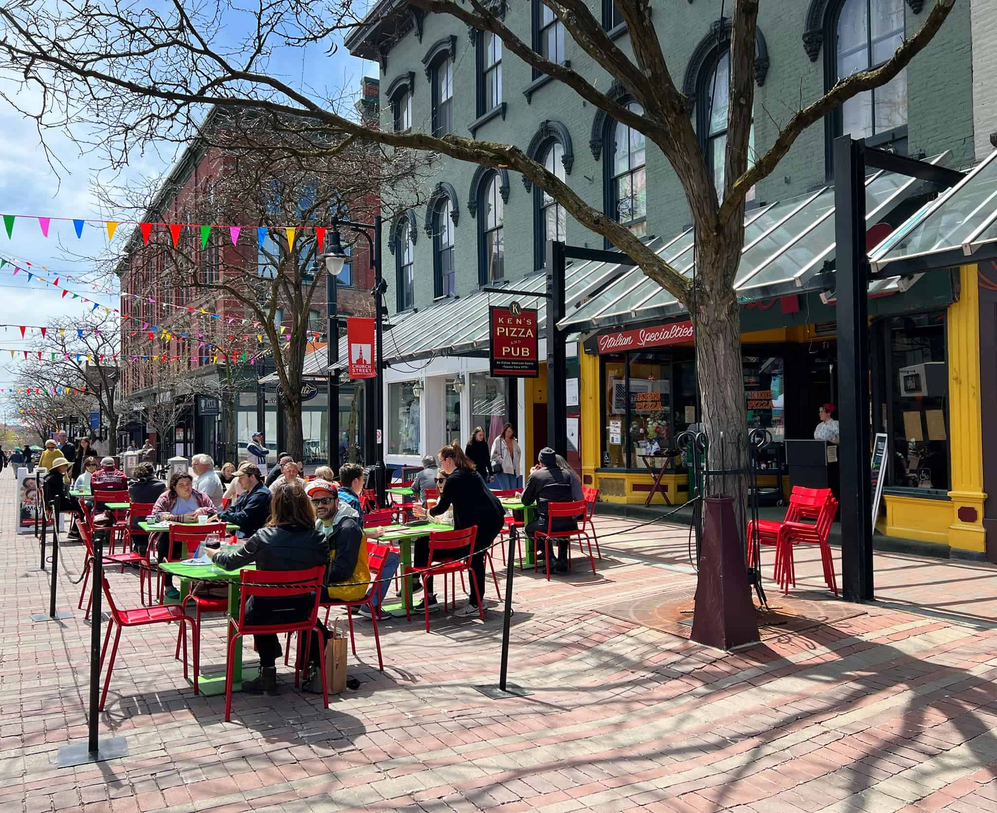 Ken's Pizza and Pub - Outdoor Dining at Church Street Marketplace