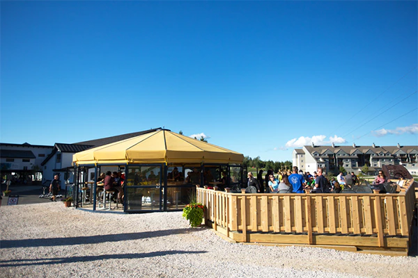 Killington Adventure Center - Snowshed Umbrella Bar and Deck
