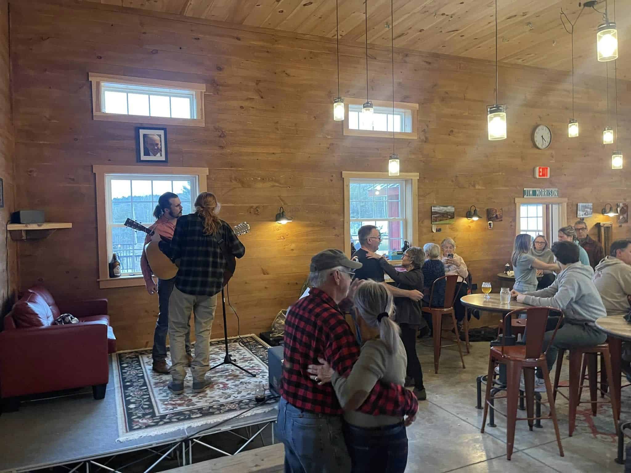 Red Barn Brewing - Live Music and Dancing